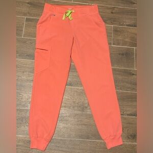 Figs scrub pants - Firey Coral - small - excellent condition - lightly worn